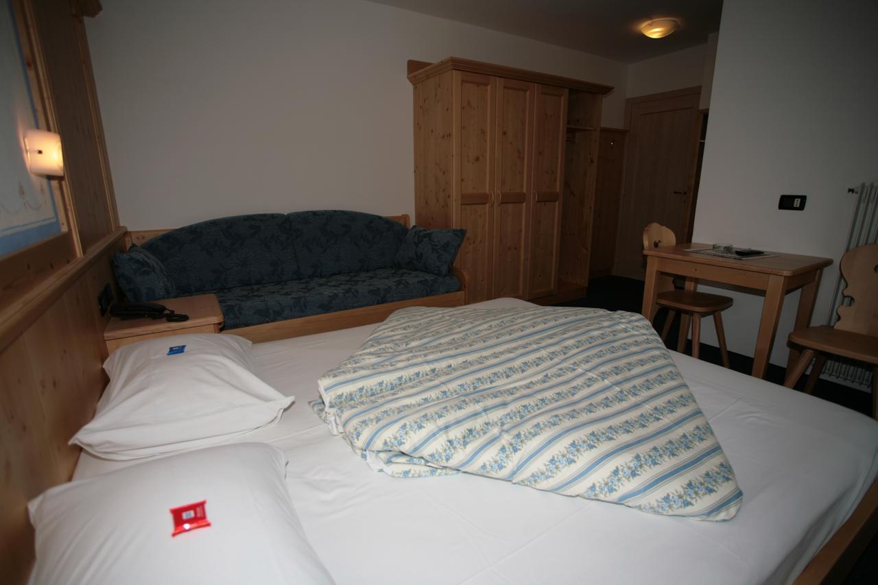 Garni Eden Hotel Canazei Kültér fotó